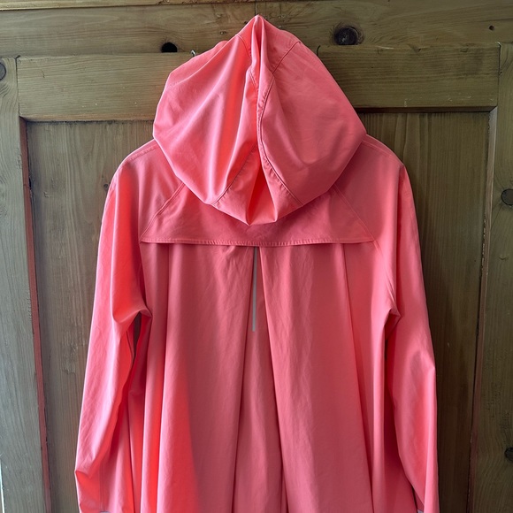 Lululemon Sun Shower Jacket - Picture 1 of 3